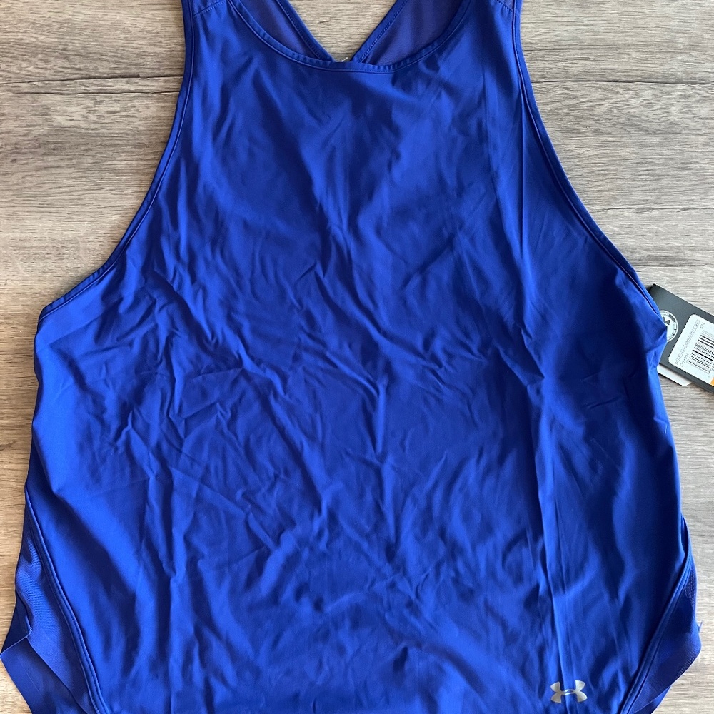 BRAND NEW WITH TAG Under Armour Sleeveless Top Size: Small / Medium  Color: Blue